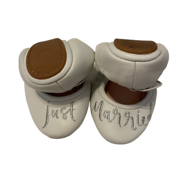 Kate Spade Cream Flats with Silver Embroidery - Picture 2 of 7